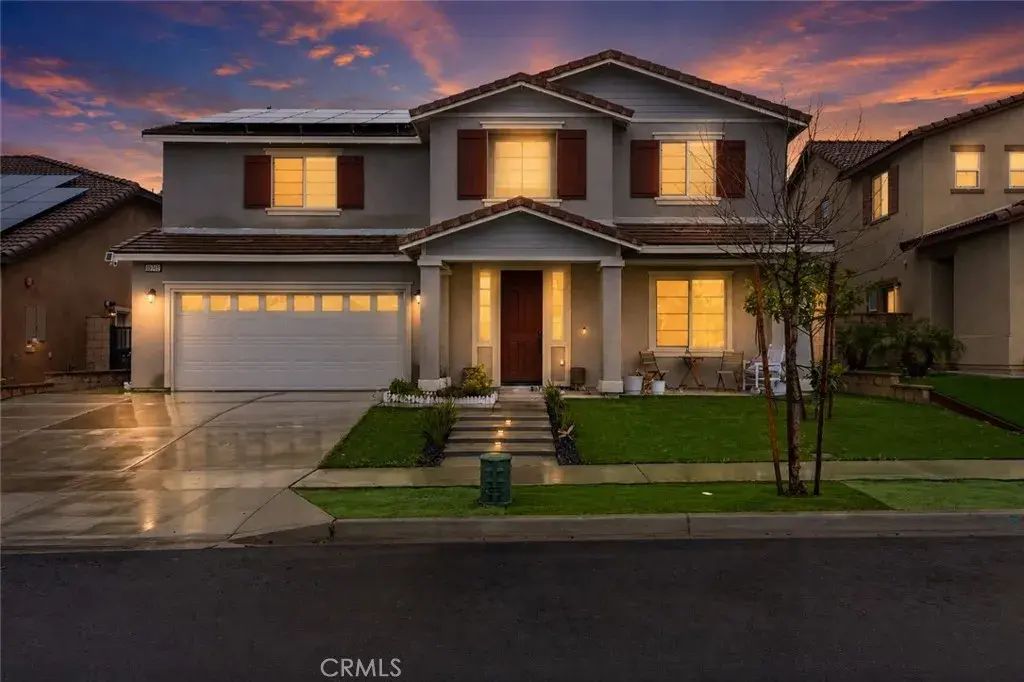 15740 Parry Peak Drive, Fontana