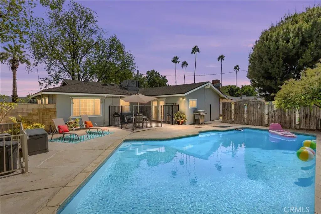 9053 Delano, Riverside