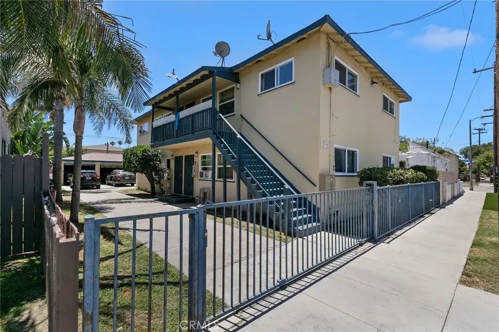 92 E Louise, Long Beach