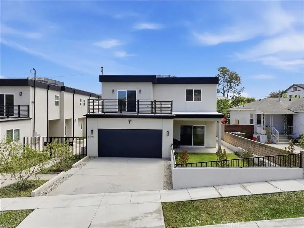 24222 Ocean Avenue, Torrance