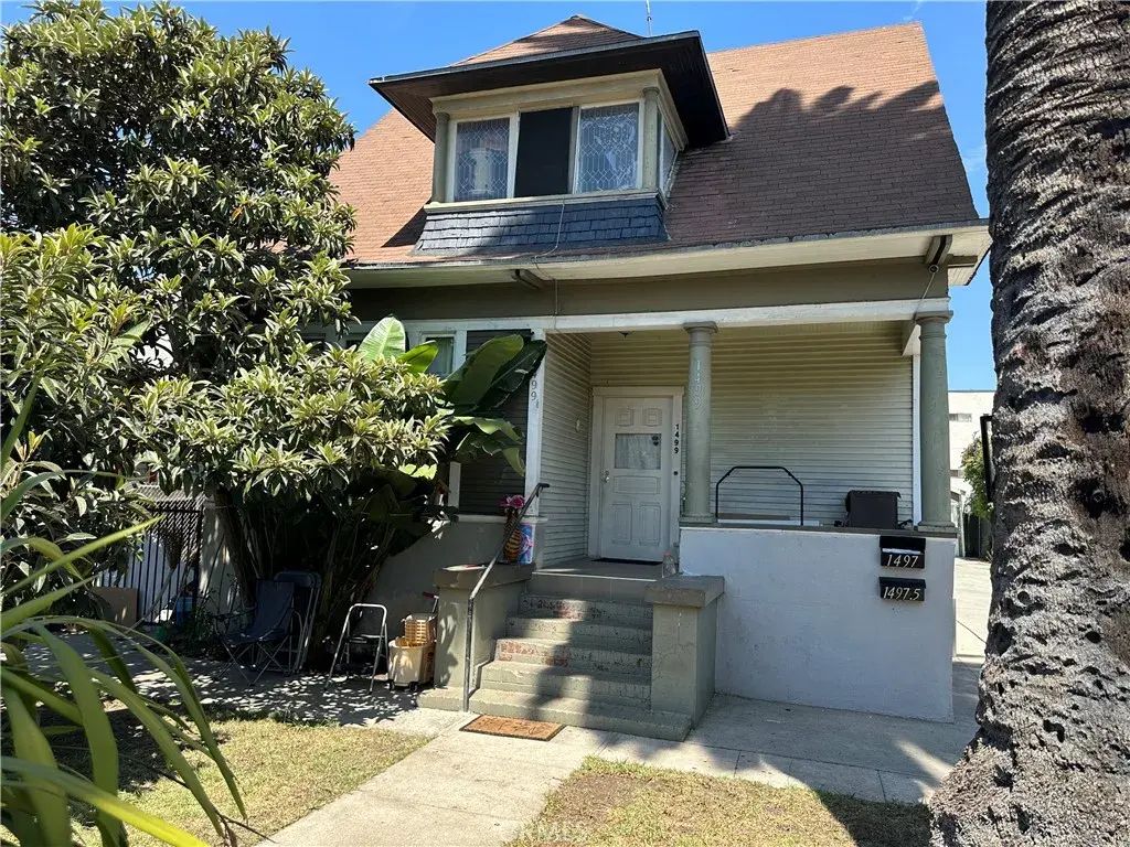 1497 W 27th, Los Angeles