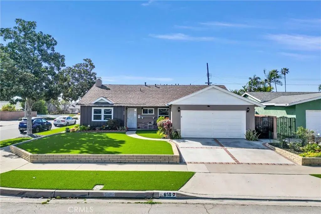 658 N Milford, Orange