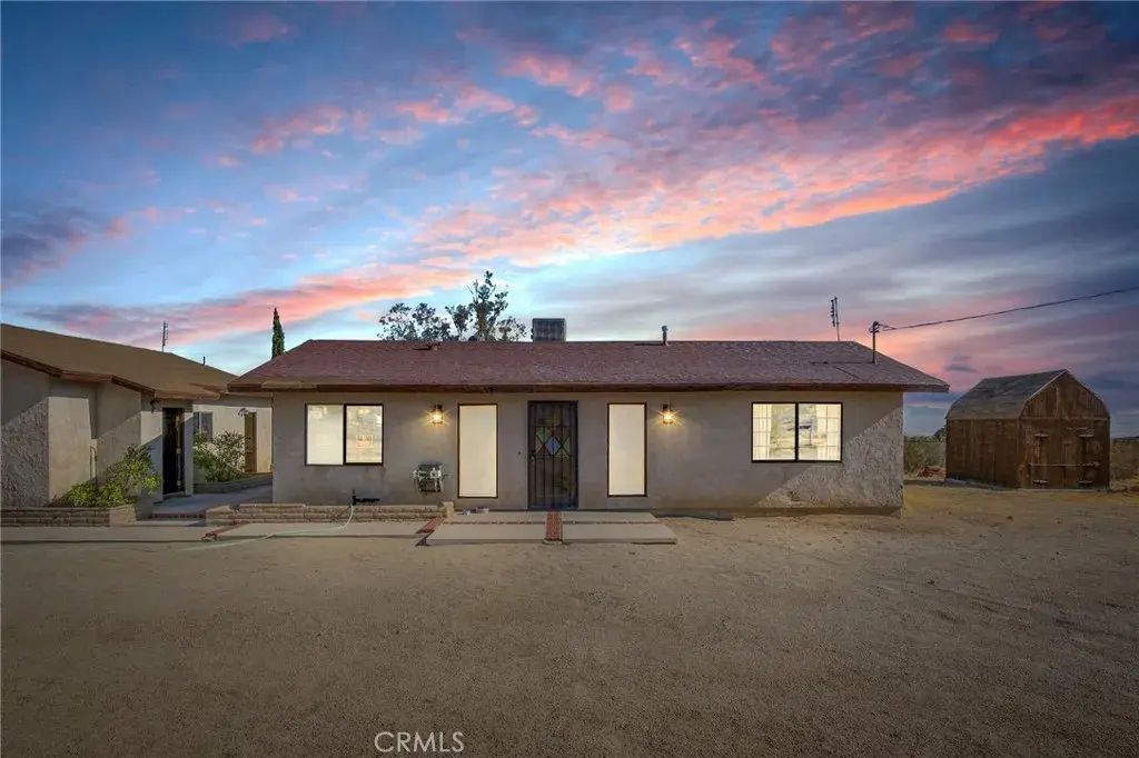 31552 Carson, Lucerne Valley