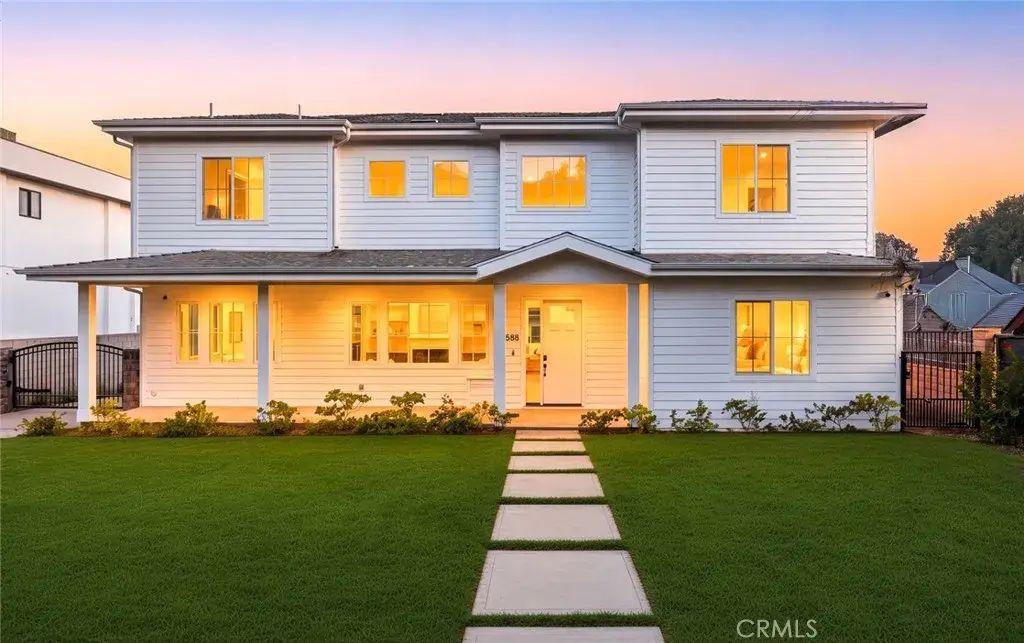 1688 E Mendocino, Altadena