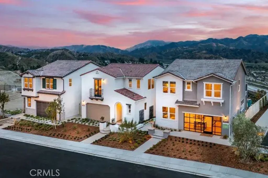 16301 Estonia Drive, Canyon Country