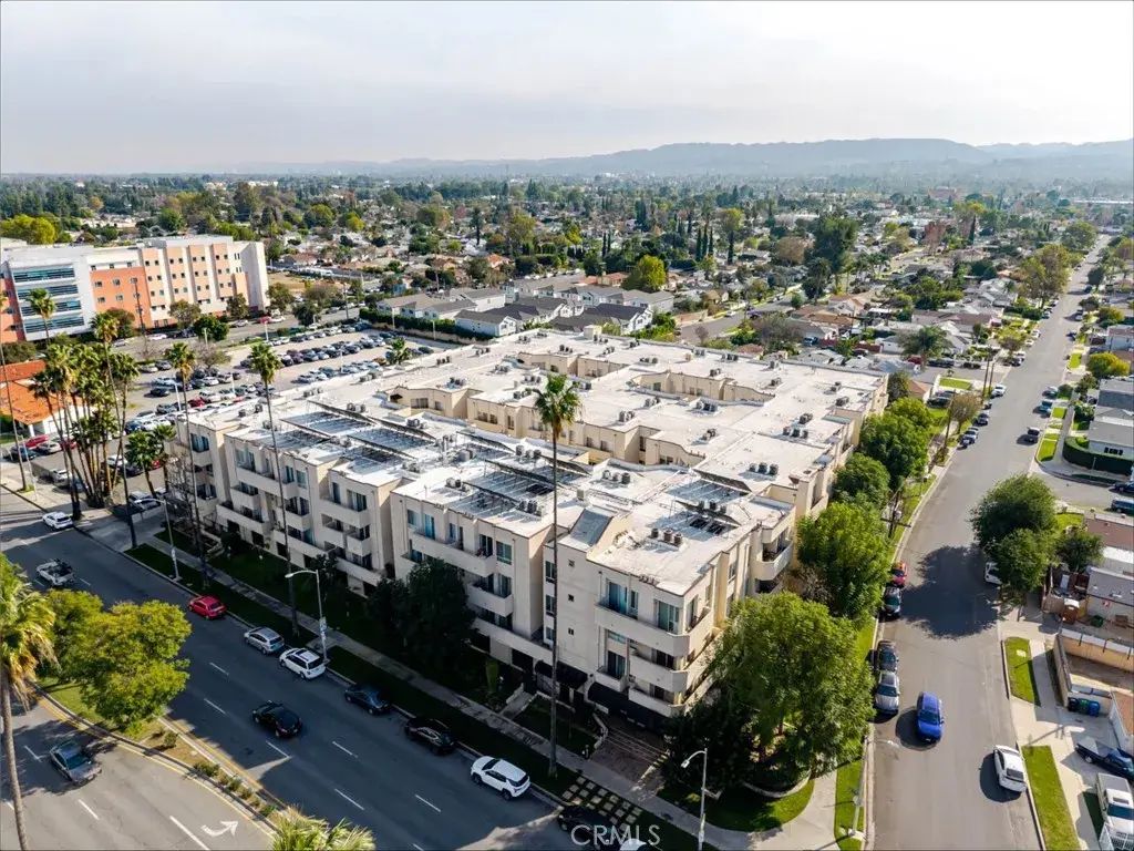 19350 Sherman Way 210, Reseda