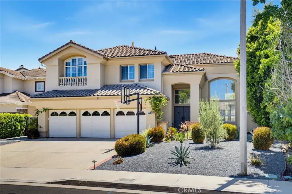 22312 Delia Court, Calabasas
