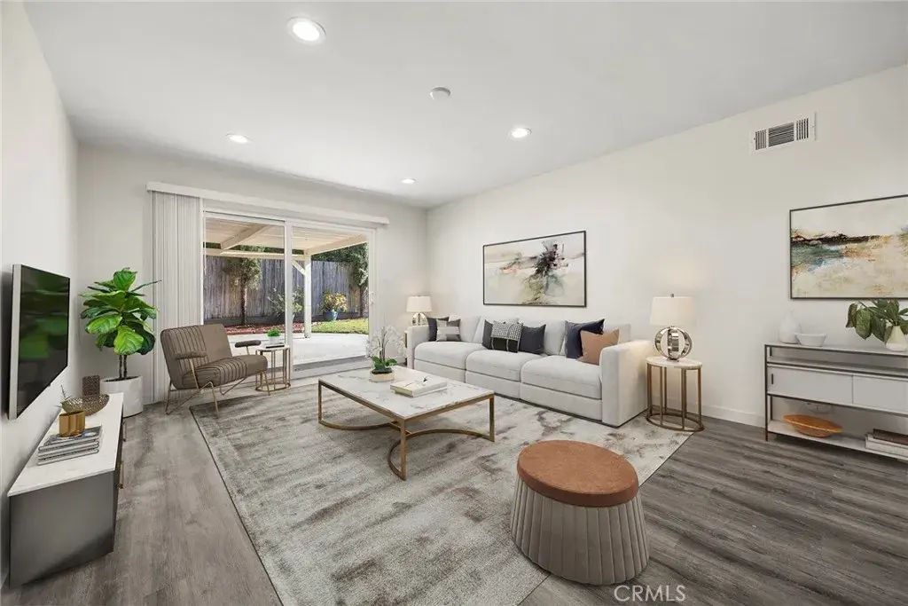 369 San Juan Way, La Canada Flintridge