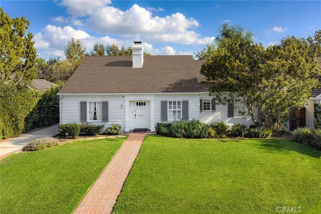 2380 Sherwood Road, San Marino