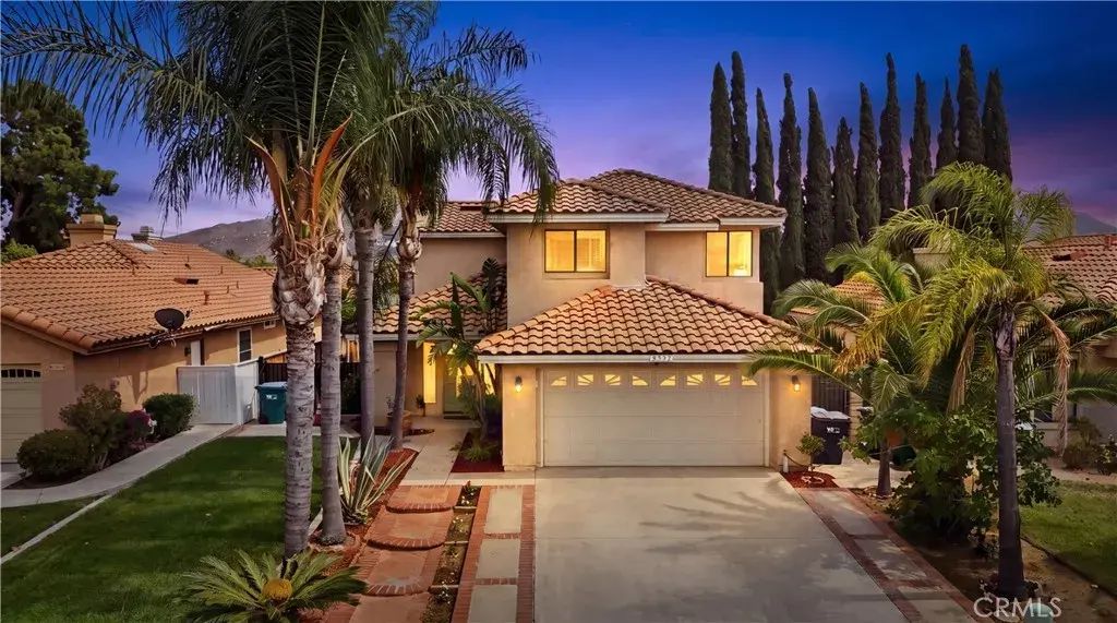 3056 Dartmouth, Corona