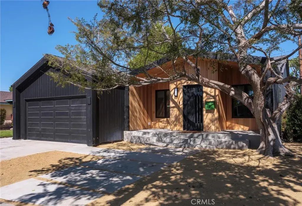 15628 Yukon, Lawndale