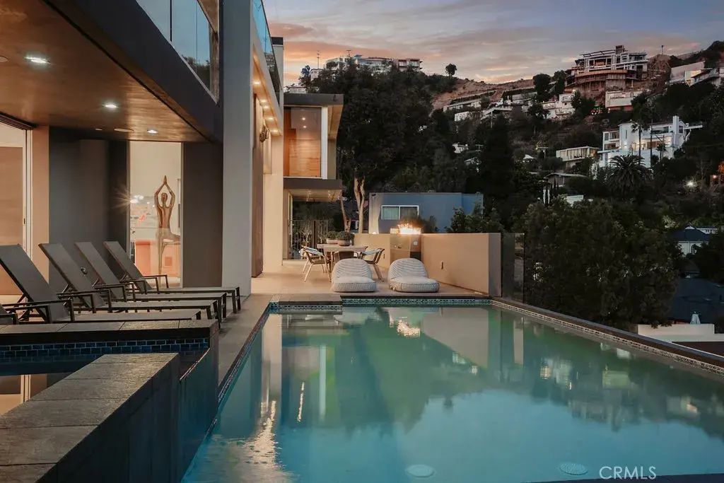1489 Stebbins Terrace, Los Angeles