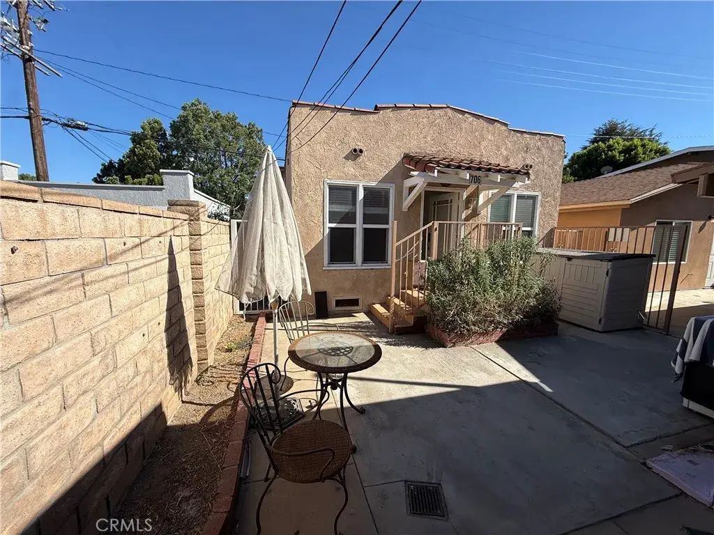 706 Lindaraxa Park Street, Alhambra