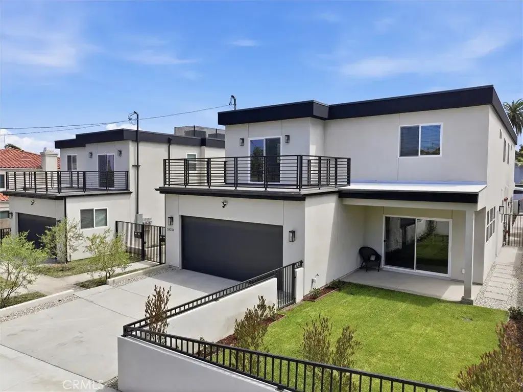 24228 Ocean Avenue, Torrance