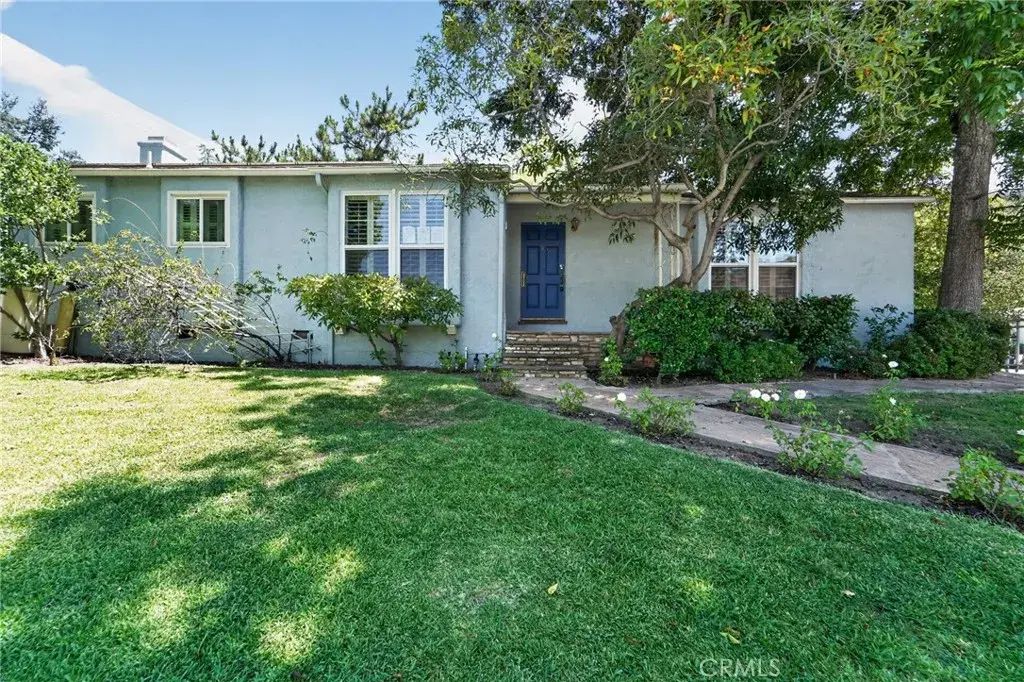2201 E Glenoaks, Glendale