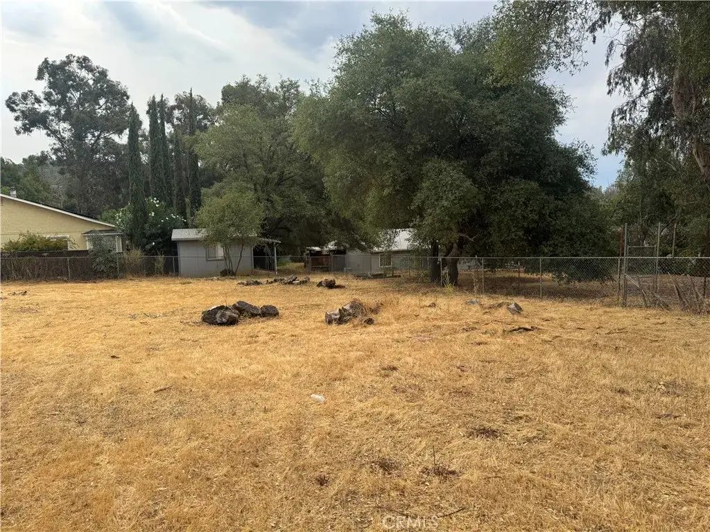 Bessie, Oroville