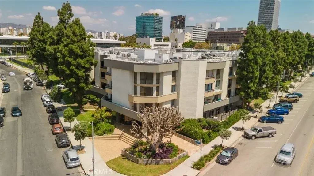 750 S Spaulding Avenue 215, Los Angeles