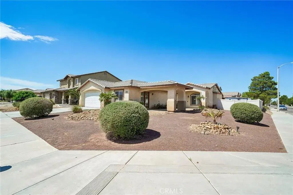 15174 Christopher Street, Adelanto