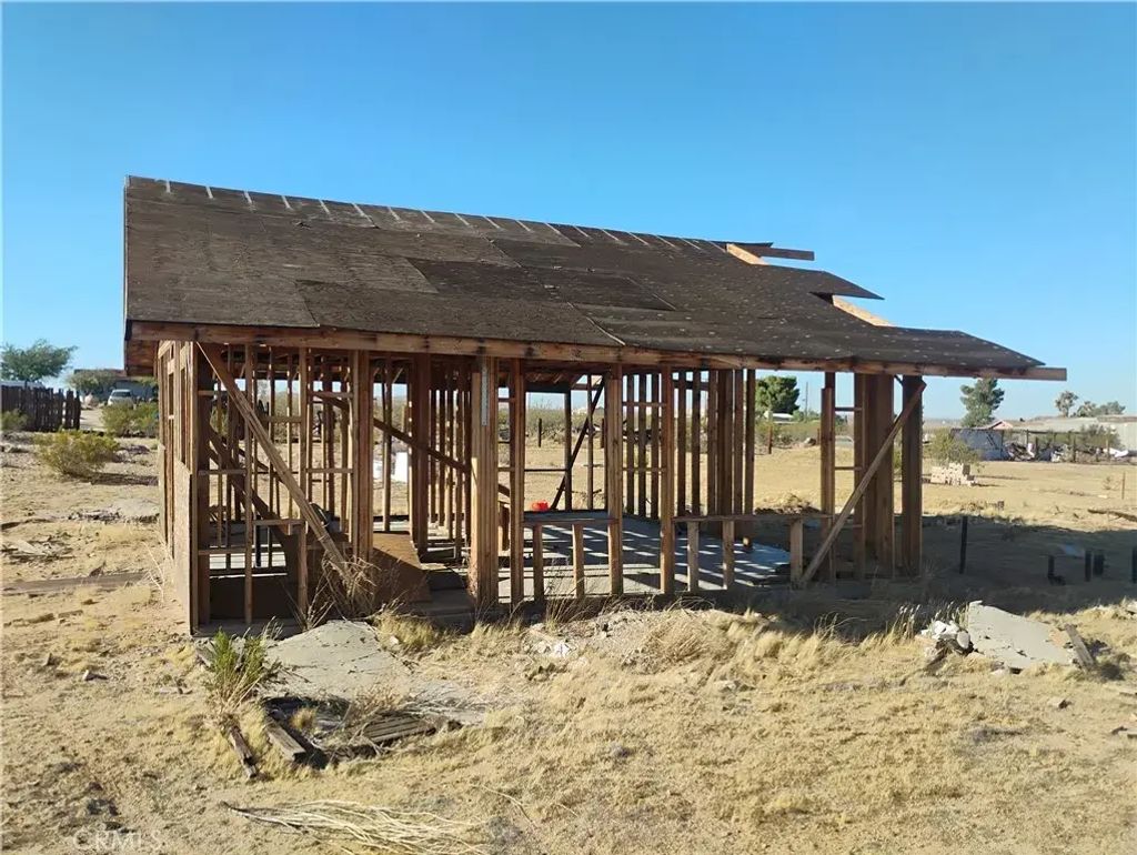 45750 250th East, Lancaster