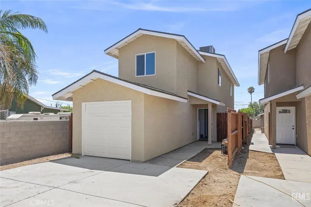 1417 Oregon, Bakersfield