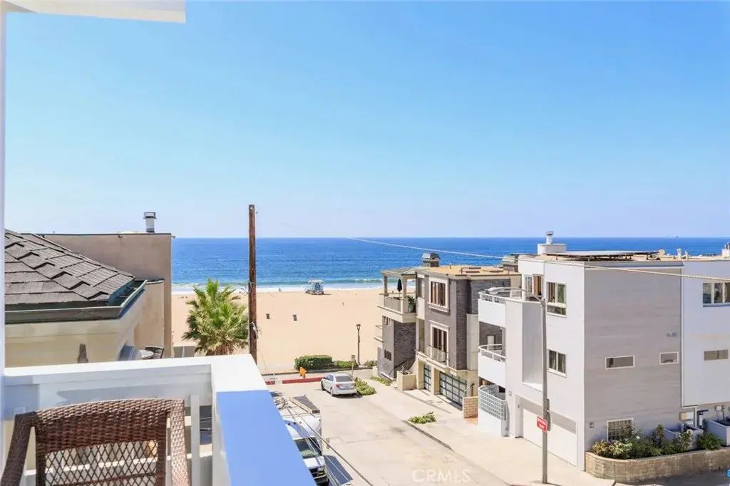 126 Neptune Avenue A, Hermosa Beach