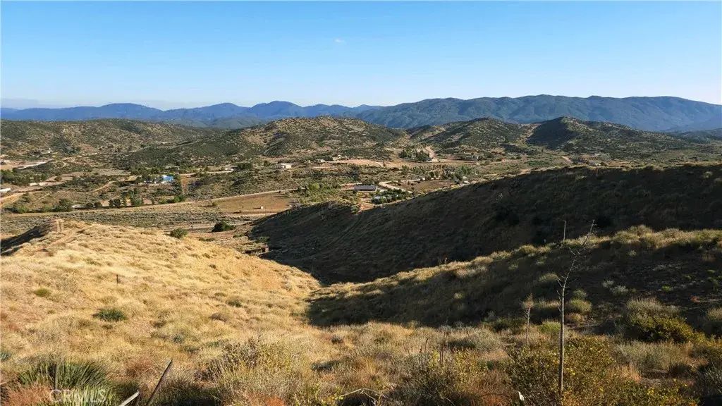 21 Summit Valley, Hesperia