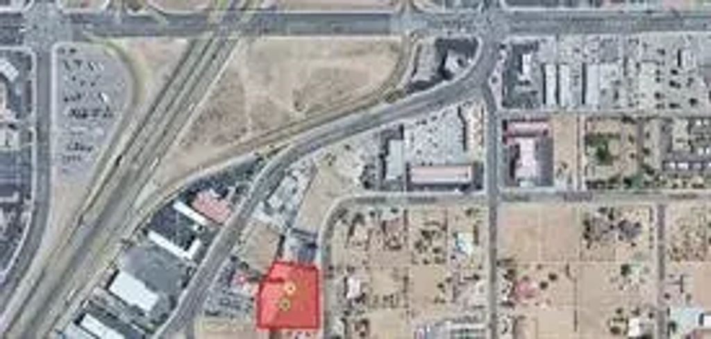 11942 Hemlock, Hesperia