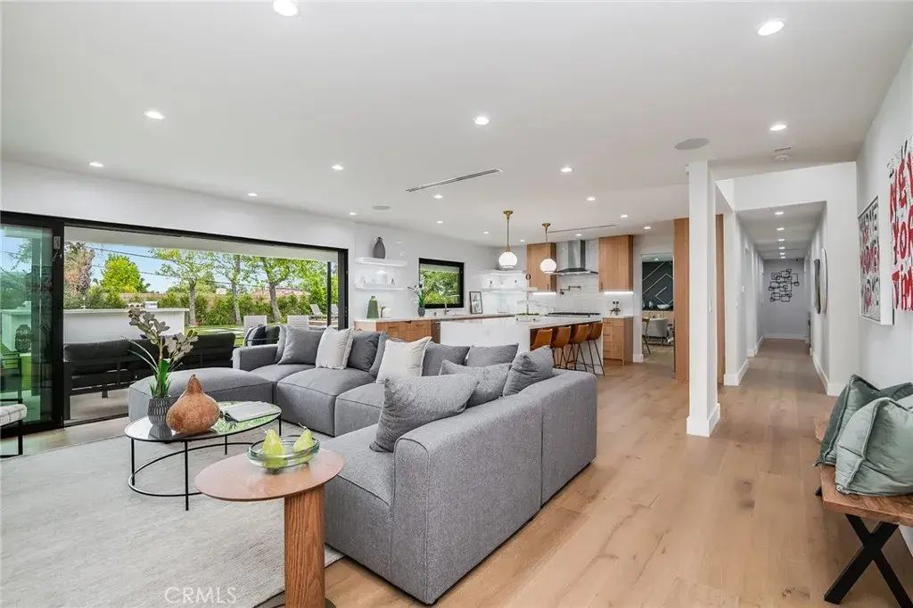 23949 Nomar Street, Woodland Hills