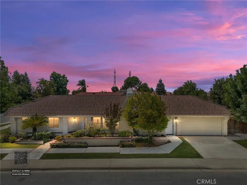 8112 Chaucer, Bakersfield