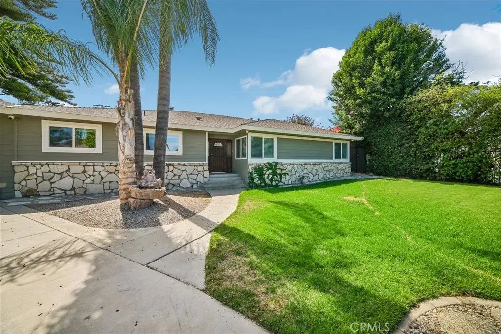 9509 Jellico Avenue, Northridge
