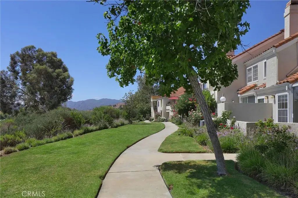 4240 Lost Hills, Calabasas
