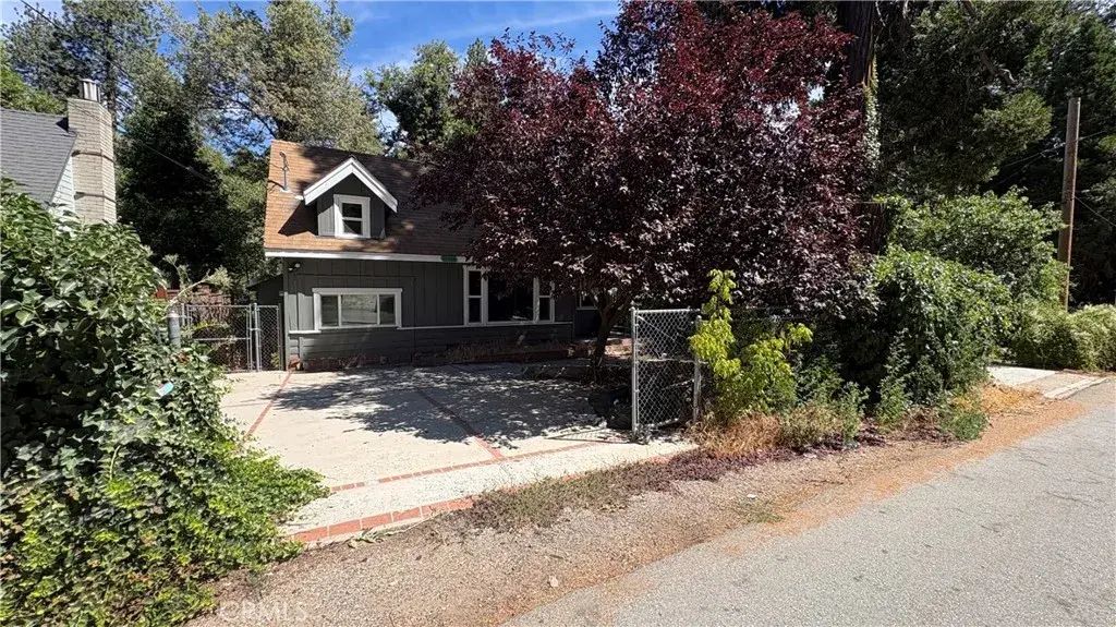 23808 Pioneer Camp, Crestline
