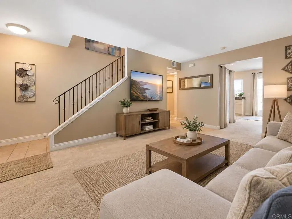 1045 Peach Ave 25, El Cajon