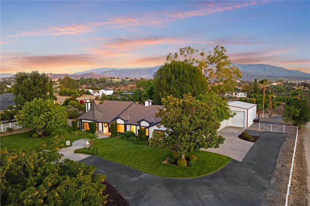 33747 Madera De Playa, Temecula