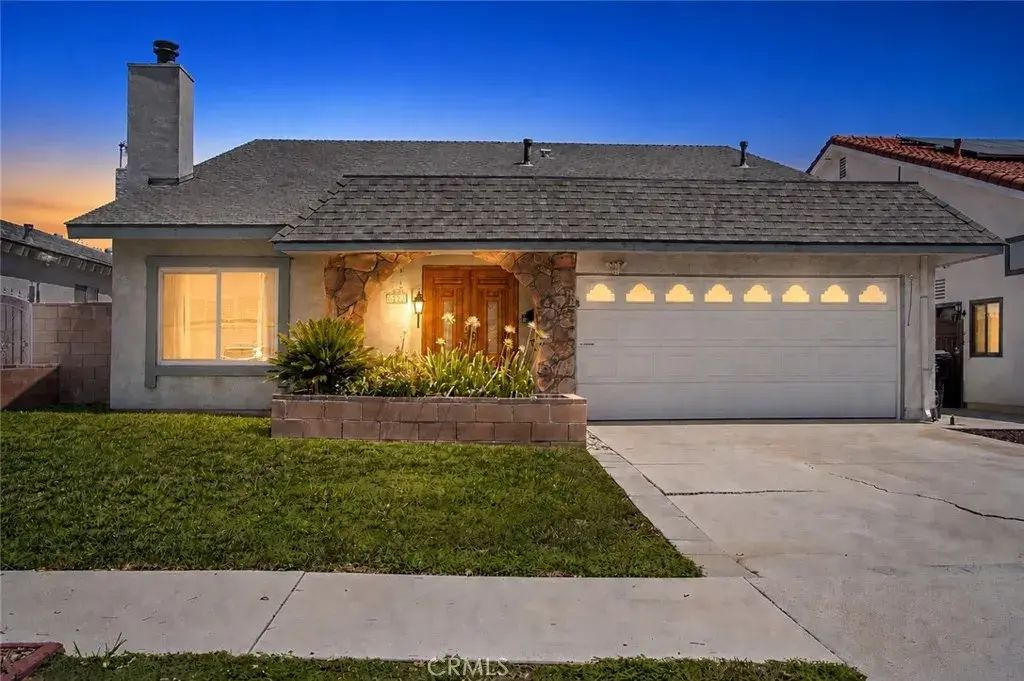 8126 Laramie Avenue, Winnetka