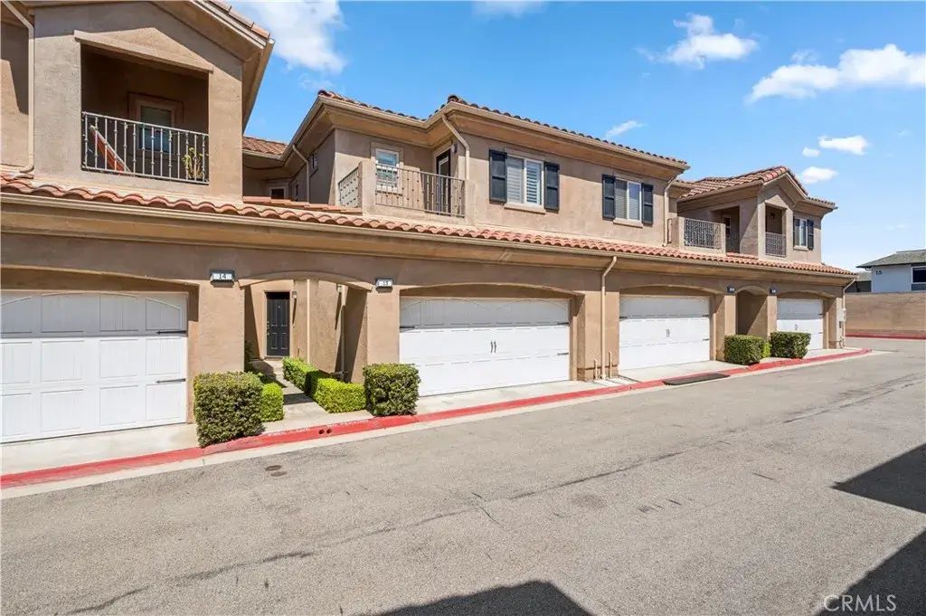 20402 Santa Ana 13, Newport Beach
