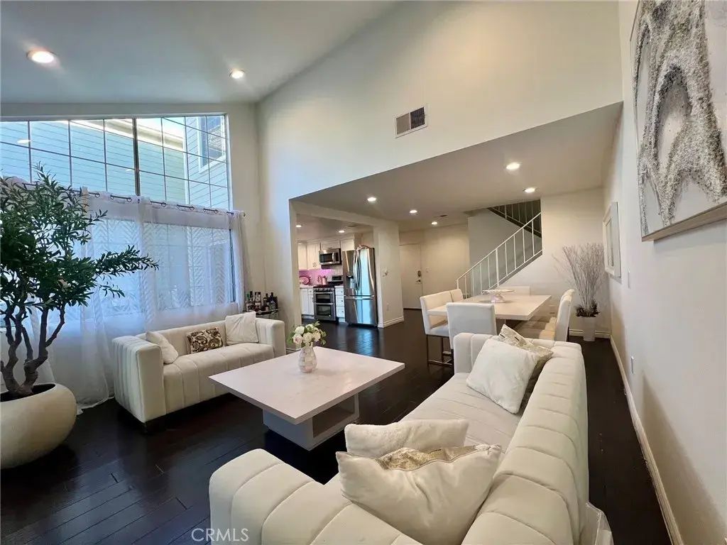 14333 Tyler 55, Sylmar