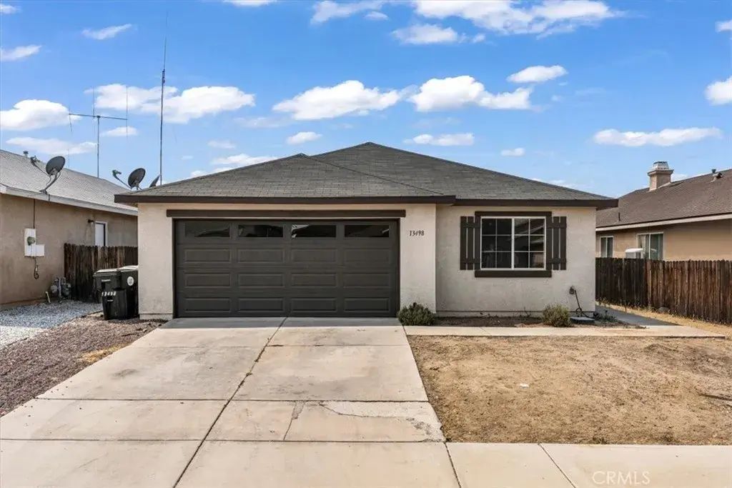 13498 Merry Oaks St, Victorville