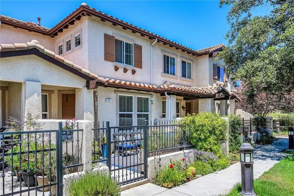 154 Via Katrina, Newbury Park