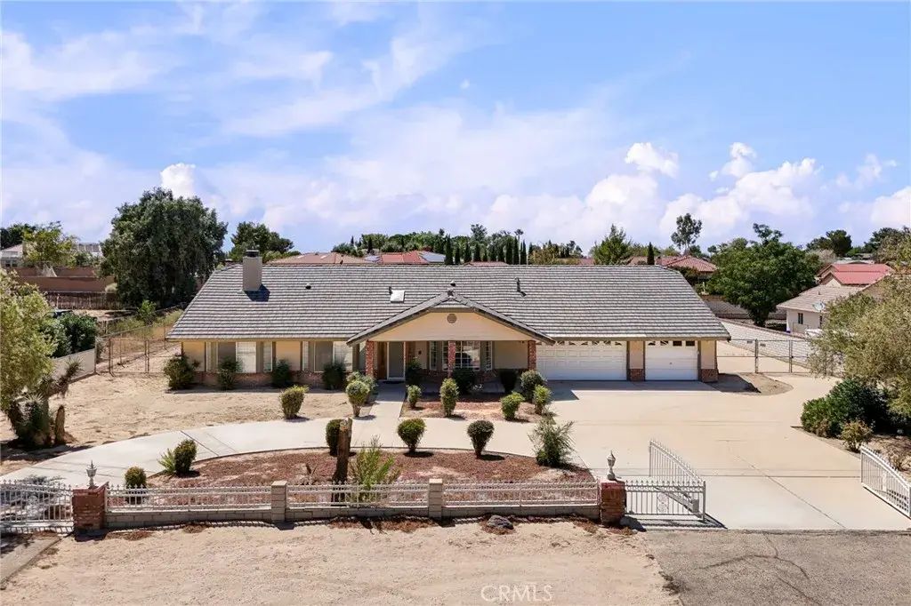 14664 Pamlico Road, Apple Valley