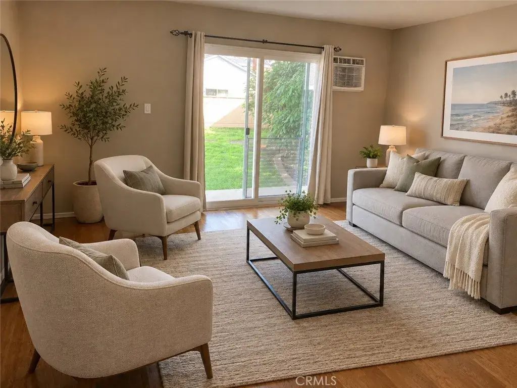 4436 Johanna, Lakewood