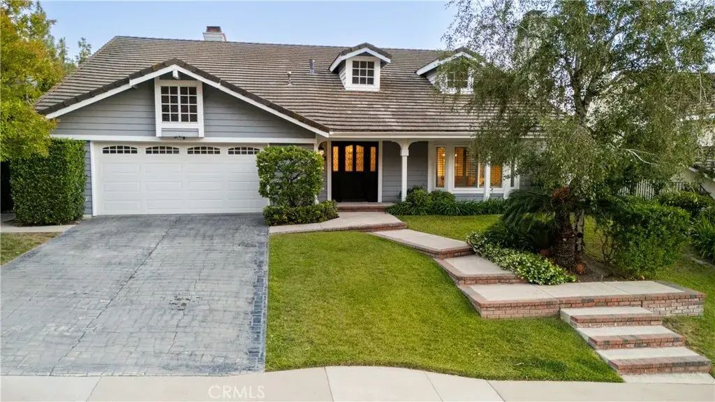 29950 Rolling Ridge Drive, Agoura Hills