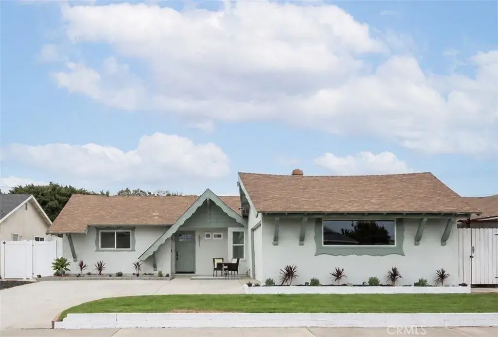 6871 Shoshonee, Buena Park