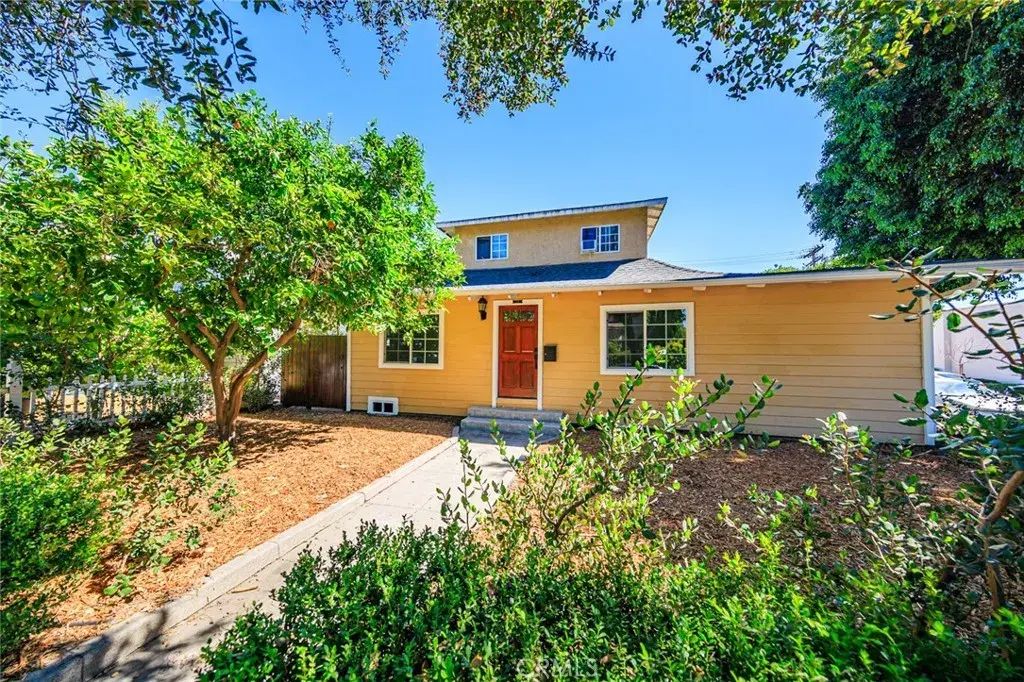 566 Oak Street, Glendale