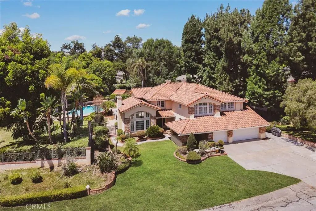 1505 El Travesia Drive, La Habra Heights