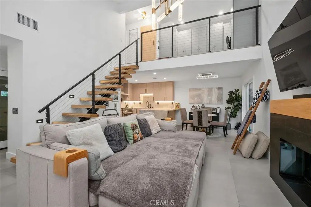 24 La Costa Ct., Laguna Beach