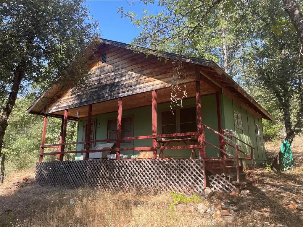6246 Highway 140, Midpines