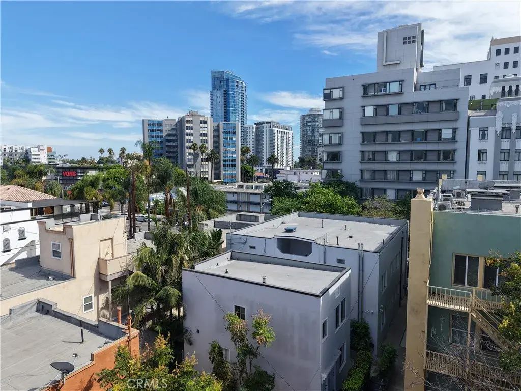 230 Linden Avenue 504, Long Beach