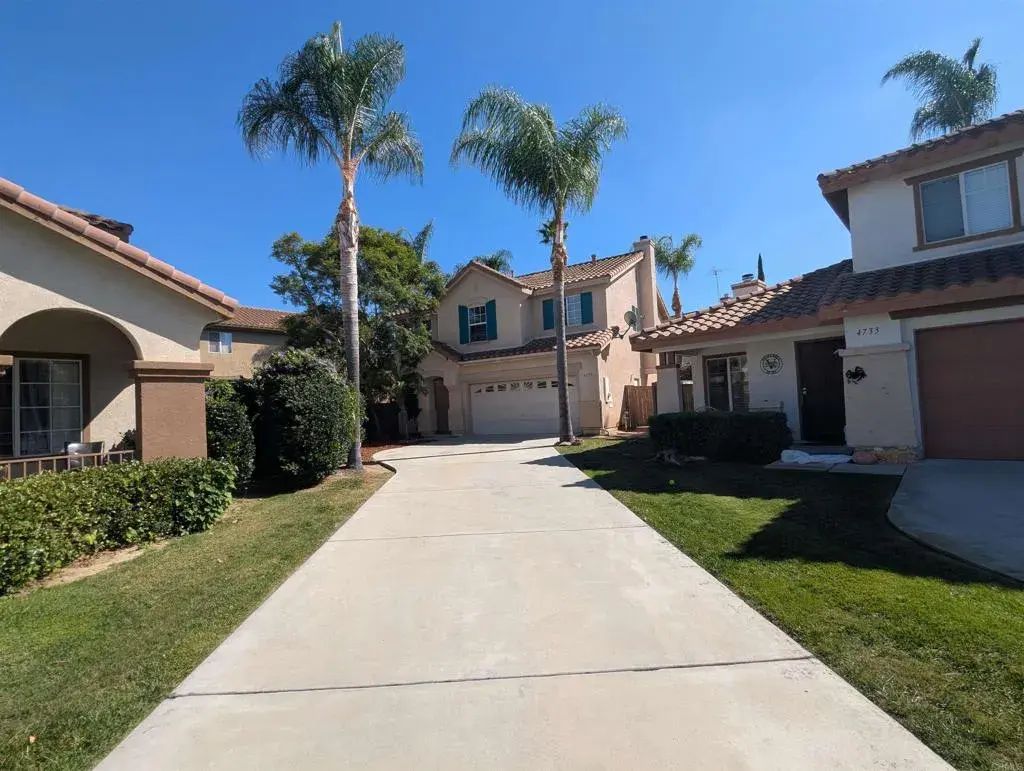 4737 Lagunita Way, Oceanside