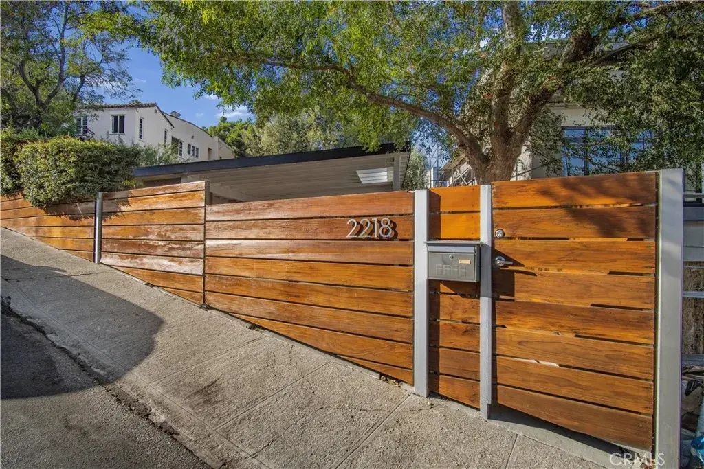 2218 Silver Ridge, Los Angeles